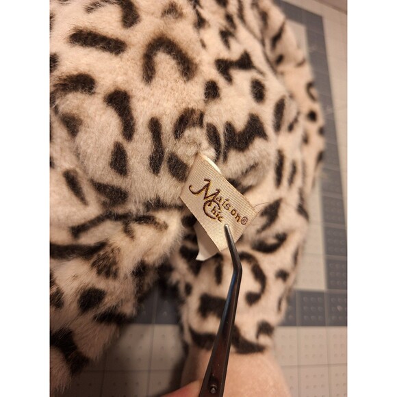 Maison Chic Floppy Friend Leopard Plush - Picture 4 of 5